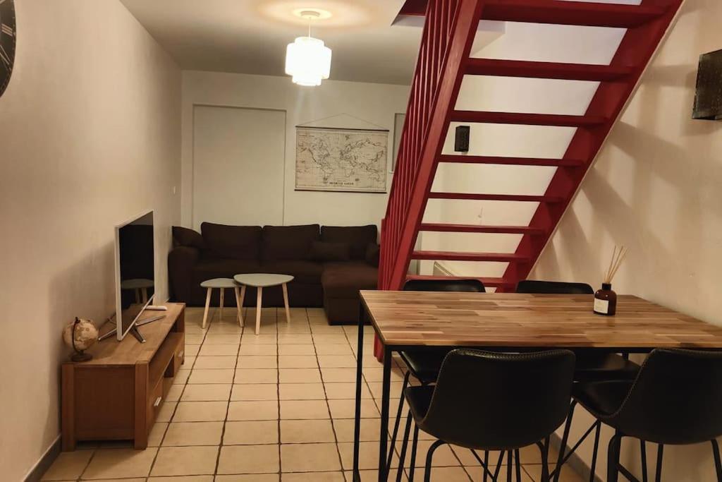 Charmante Maison De Ville Больбек Экстерьер фото